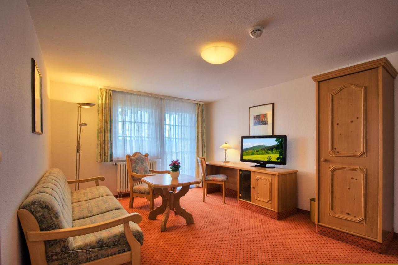 Jufa Hotel Schwarzwald Lenzkirch Esterno foto