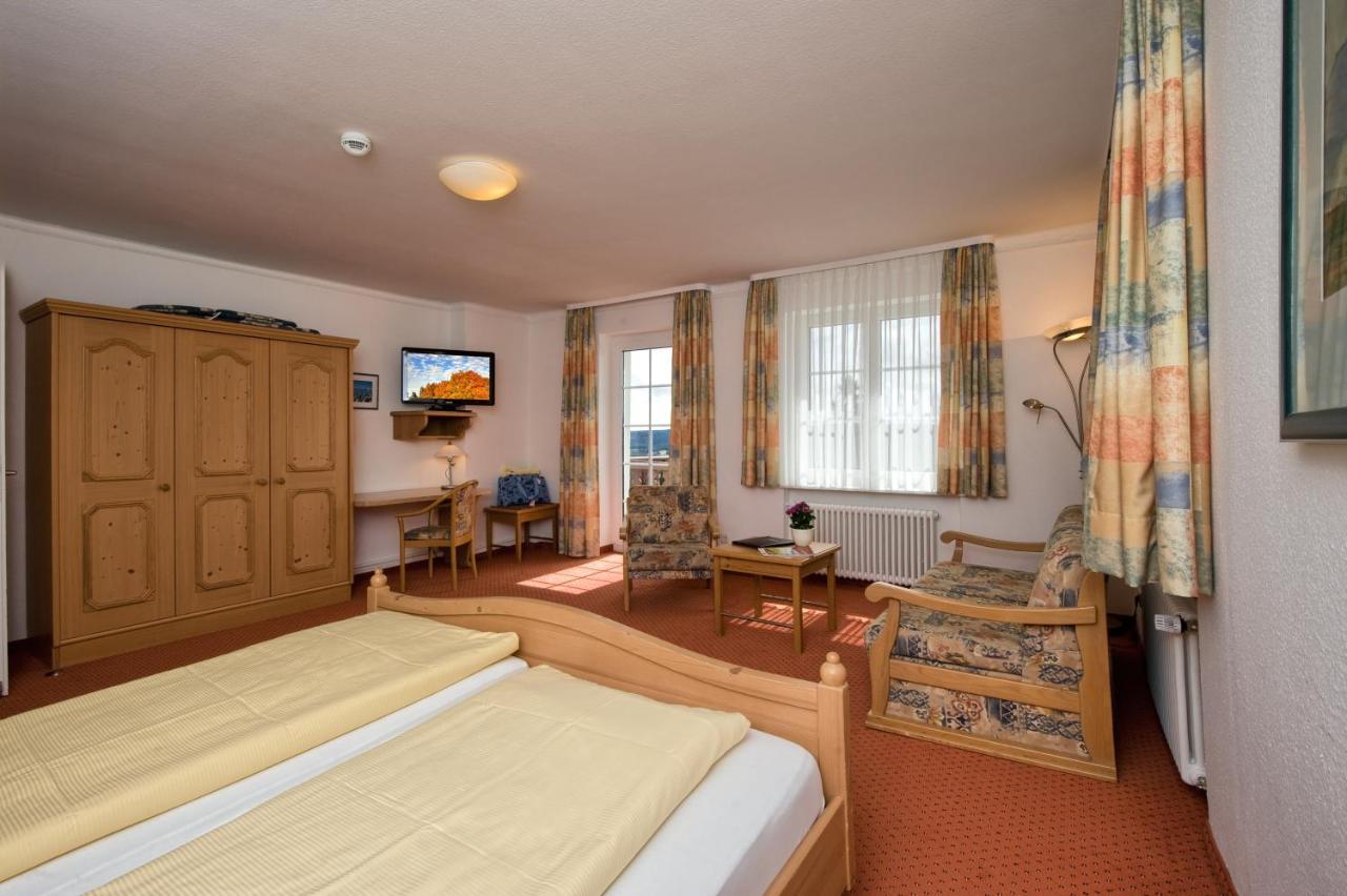 Jufa Hotel Schwarzwald Lenzkirch Esterno foto