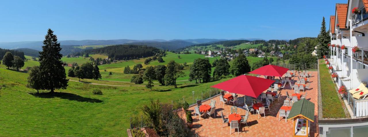 Jufa Hotel Schwarzwald Lenzkirch Esterno foto
