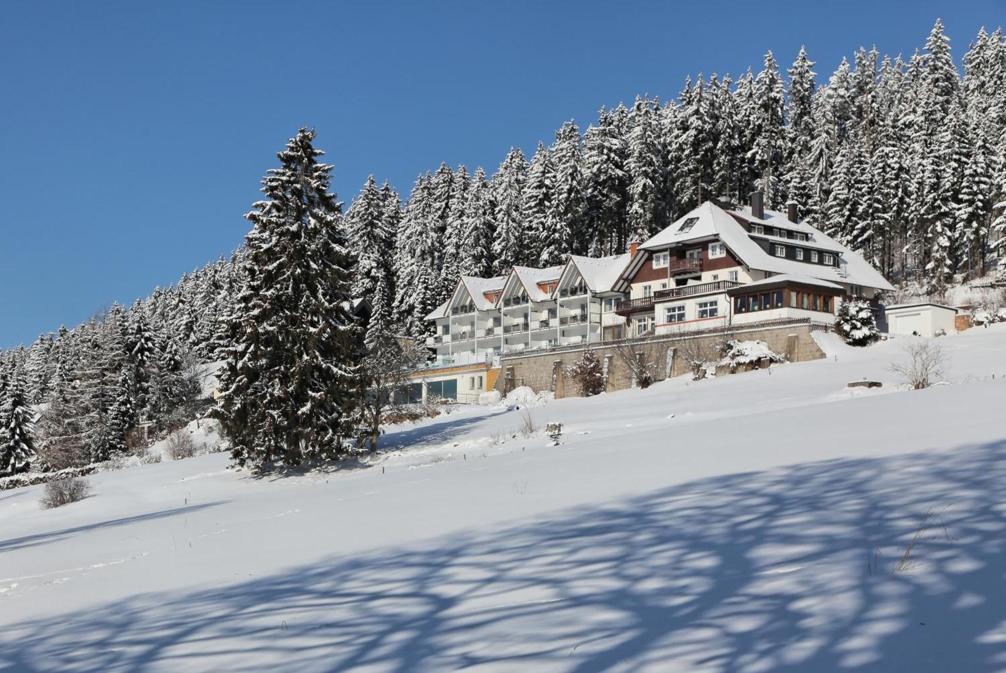 Jufa Hotel Schwarzwald Lenzkirch Esterno foto